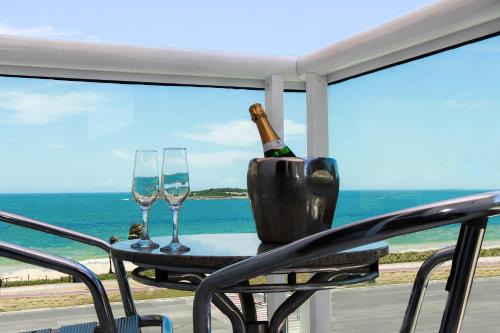 Praia de Itaparica Hotel | Oceanfront Bliss at Hotel Santorini - Guest Rated 9/10