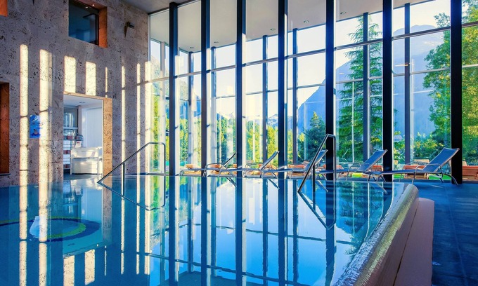 Pontresina Hotel | Discover Hotel Saratz Pontresina: Eco-Friendly Retreat with Spa