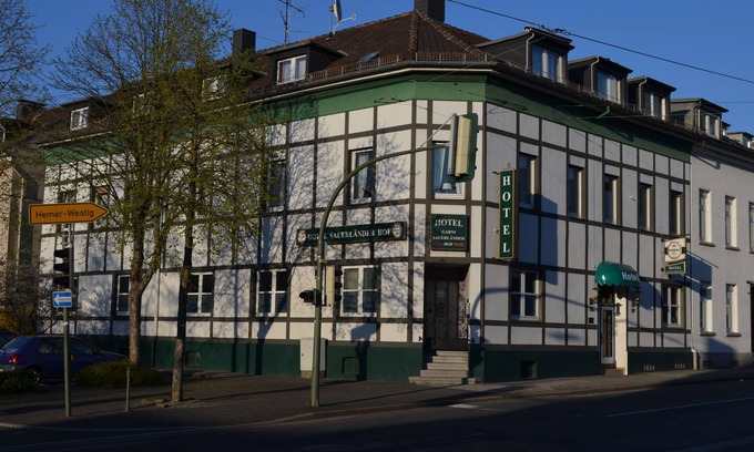 Iserlohn Hotel | Discover Hotel Sauerländer Hof Iserlohn - Rated 9.4/10!