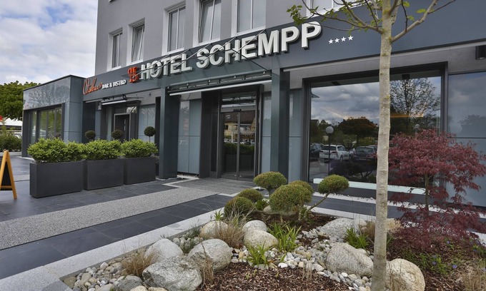 Bobingen Hotel | Discover Hotel Schempp: 4-Star Comfort with Spa & Dining