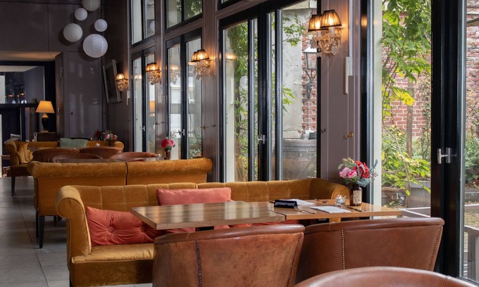 Binnenstad-Zuid Hotel | Discover Hotel Schimmelpenninck Huys: Family-Friendly Stay