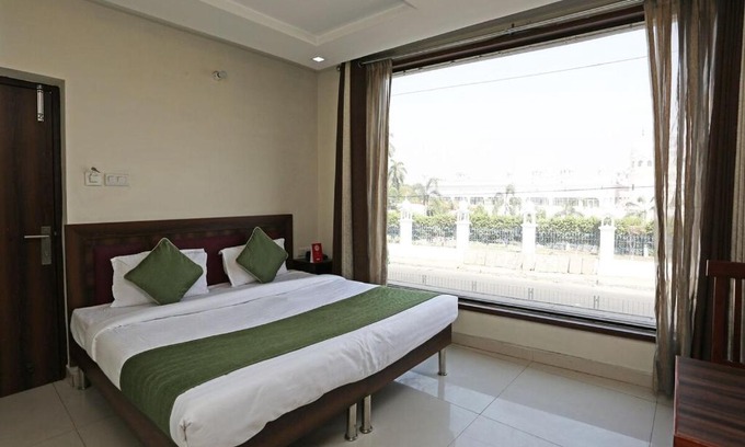 Patiala Hotel | Budget-Friendly Hotel Sea with Child-Friendly Amenities