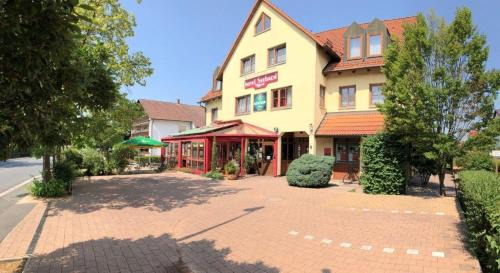 Grossenseebach Hotel | Pet-Friendly Retreat at Hotel Seebach with Breakfast Included