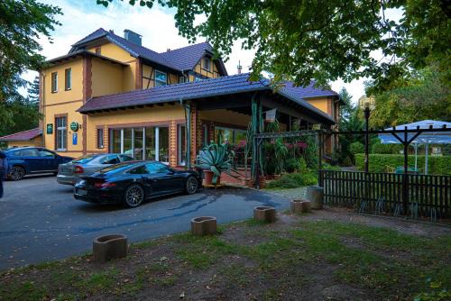 Gross Koeris Hotel | Inviting Hotel Seeschlösschen: Family-Friendly & Accessible