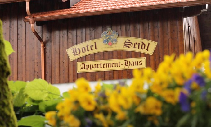 Munchen District Hotel | Hotel Seidl: Pet-Friendly Retreat with Great Amenities