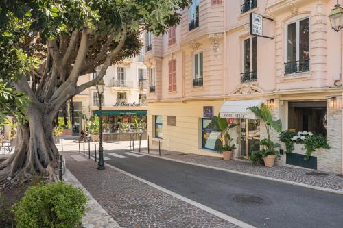 Beaulieu-sur-Mer Hotel | Pet-Friendly Retreat at Hotel Select - Rated 9/10 by Guests