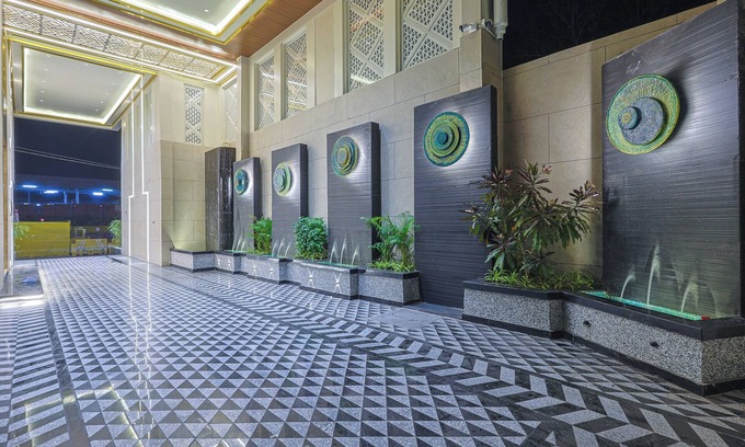 Sayajiganj Hotel | Hotel Sera Vadodara