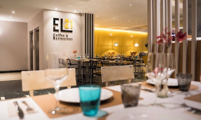 Vigo Hotel | Relax at Hotel Sercotel Tres Luces with Spa & Family Amenities
