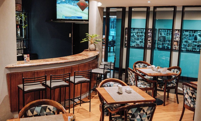 Centro Hotel | Elegant Hotel Serrano: Top-Rated with Pool & Restaurant