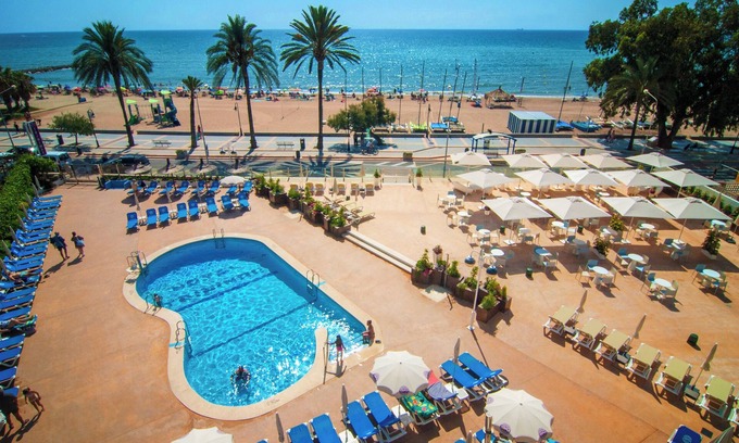 Benicassim Hotel | Discover Hotel Servigroup Trinimar: Family-Friendly Retreat