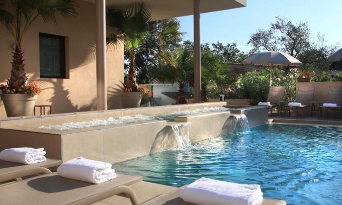 Valbonne Hotel | Discover Hotel Seventeen: 4-Star Retreat with Spa & Pool