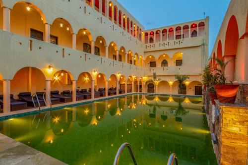 Mandawa Hotel | Elegant Hotel Shahi Palace Mandawa with Pool & Spa Access