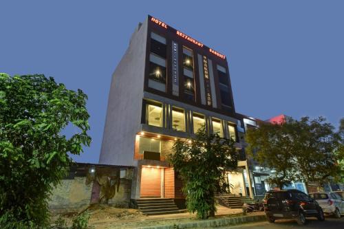 Kota Hotel | Budget-Friendly Stay at Hotel Shakun Palace with Breakfast