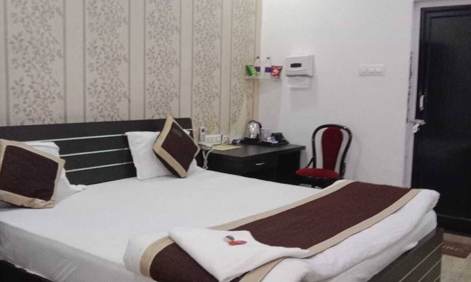 Raebareli Hotel | Budget-Friendly Getaway at Hotel Shalimar Palace