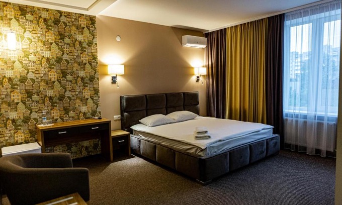 Kirovograd Hotel | Explore Hotel Shengen: Family-Friendly with Pool & Spa