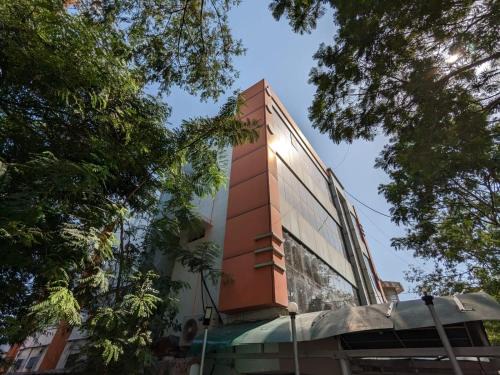 Bilaspur Hotel | Budget-Friendly Stay at Hotel Shivneri with Breakfast & Access