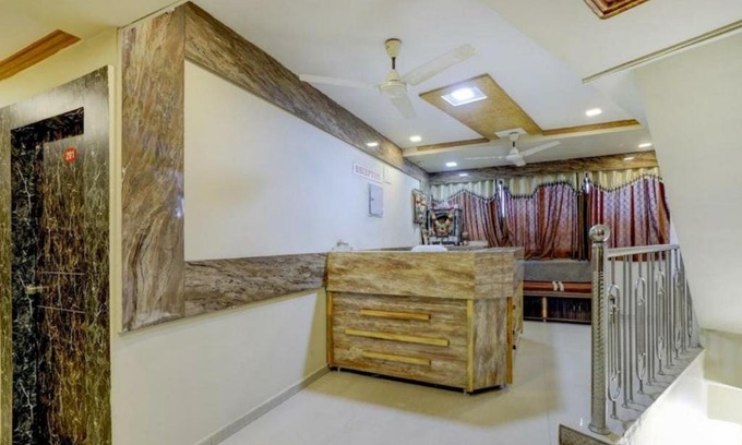 Ahmedabad House | Budget-Friendly Hotel Shree Anjani with Breakfast Included