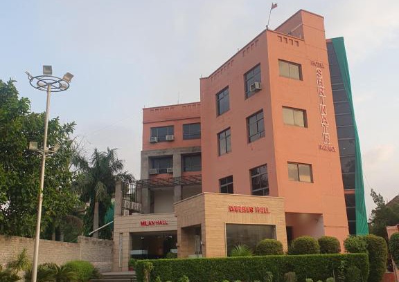 Jhansi Hotel | Hotel Shrinath Palace