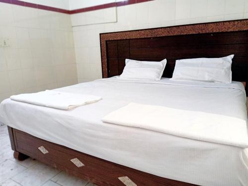 Guntur Hotel | Pet-Friendly Retreat at Hotel Siddhartha: Ideal for Families