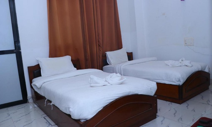 Lumbini Hotel | Relax at Hotel Siddhartha in Lumbini with Hot Tub & Breakfast
