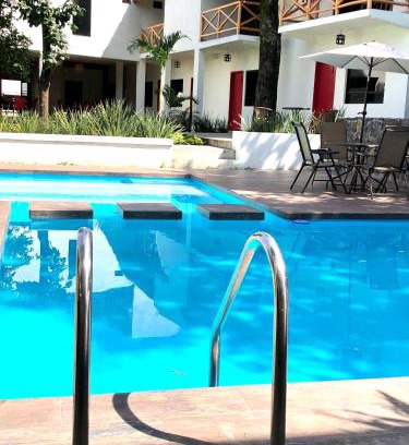 Xilitla Hotel | Pet-Friendly Hotel Sierra Linda with Pool & Breakfast