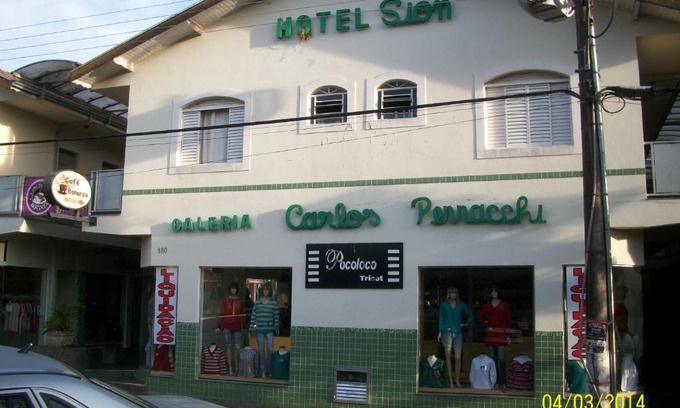 Monte Siao Hotel | Pet-Friendly Retreat at Hotel Sion with Great Guest Ratings