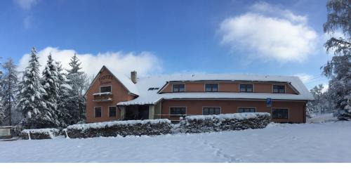 Liptal Hotel | Discover Hotel Sirákov: Pet-Friendly Retreat with Hot Tub