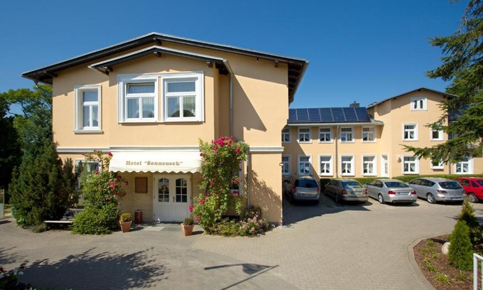 Zinnowitz Hotel | Discover Hotel Sonneneck: Breakfast Included & Great Reviews