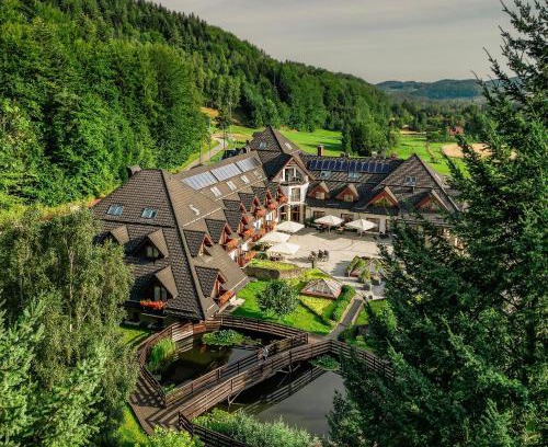 Rzyki Apartment | Experience Relaxation at Hotel & SPA Czarny Groń, 4-Star Retreat