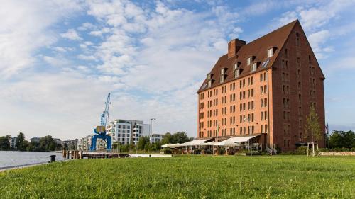 Schwerin Hotel | Delightful Hotel Speicher am Ziegelsee with Top Amenities