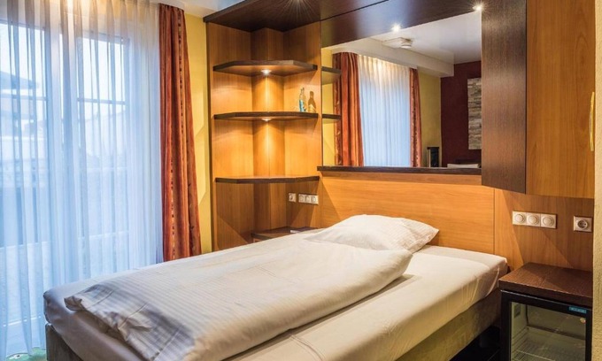 Speyer Hotel | Hotel Sperling: Family-Friendly Stay with Great Dining Options