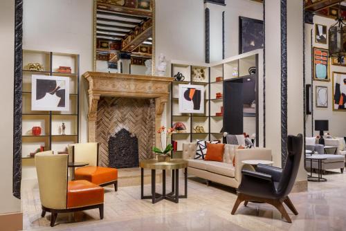 Theater District Hotel | Discover Hotel Spero: Pet-Friendly with Top Amenities