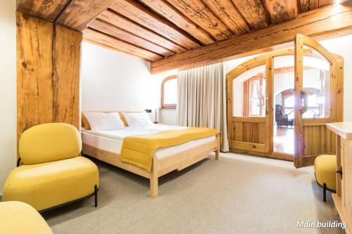 Stare Miasto Hotel | Top-Rated Hotel Spichrz: Pet-Friendly with Pool & Restaurant