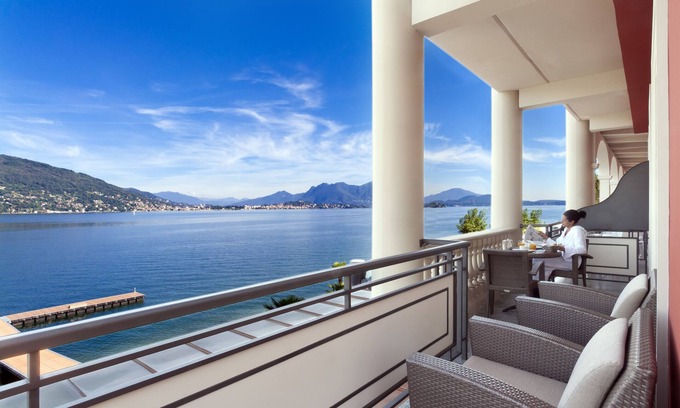 Carciano Hotel | Experience Hotel Splendid: 4-Star Stay with Pool & Dining