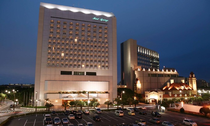 Makuhari Hotel | Guest-Rated Hotel Springs Makuhari with Key Amenities