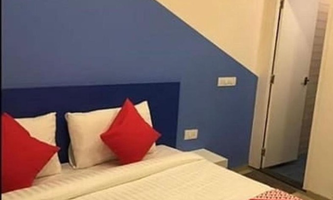 Sanwer Hotel | Cozy Stay at Hotel SR with Breakfast and Hot Tub