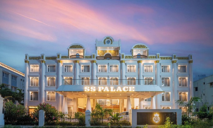Rameshwaram Hotel | Discover Comfort at Hotel SS Palace: Pool, Spa & Dining