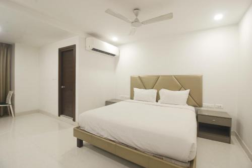 Hyderabad Hotel | Comfortable Stay at Hotel SSR GRAND with Breakfast Included