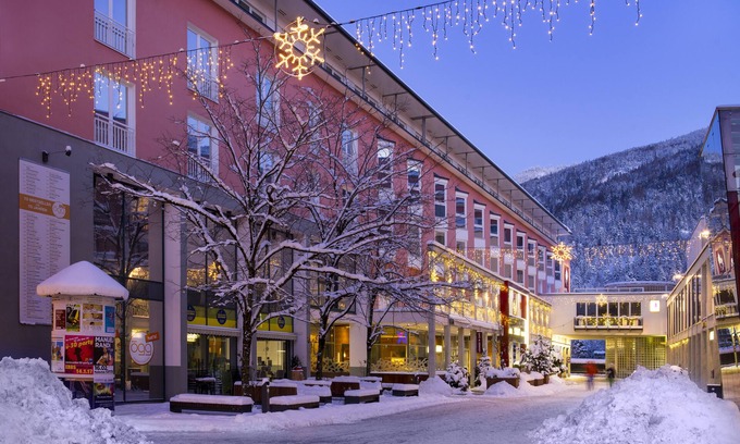 Kufstein Hotel | Elegant Hotel Stadt Kufstein: Spa, Breakfast & Family Friendly