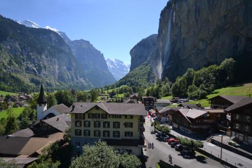 Lauterbrunnen Hotel | Discover Hotel Staubbach: A Family-Friendly Retreat