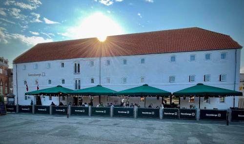 Nykobing Mors Hotel | Oceanfront Bliss at Hotel Steenbergs with Breakfast Included