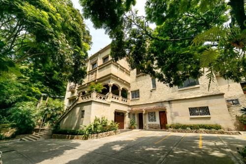Granada Hotel | Discover Hotel Stein Colonial: 4-Star Family-Friendly Retreat