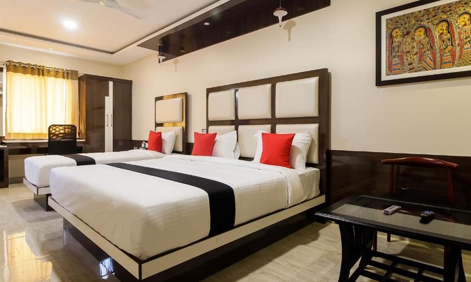RS Puram Hotel | Budget-Friendly Hotel STM Palace with Family Amenities
