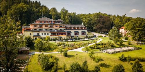 Rychnov nad Kneznou Hotel | Relax at Hotel Studanka: 4-Star Stay with Pool & Hot Tub
