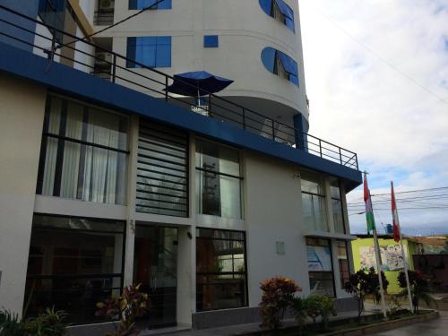 Jaen Hotel | Relaxing Hotel Suite Luna del Valle with Pool & Hot Tub