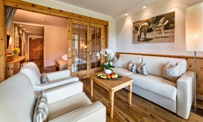 Avelengo Hotel | Discover Hotel Sulfner: 4-Star Retreat with Spa & Pool