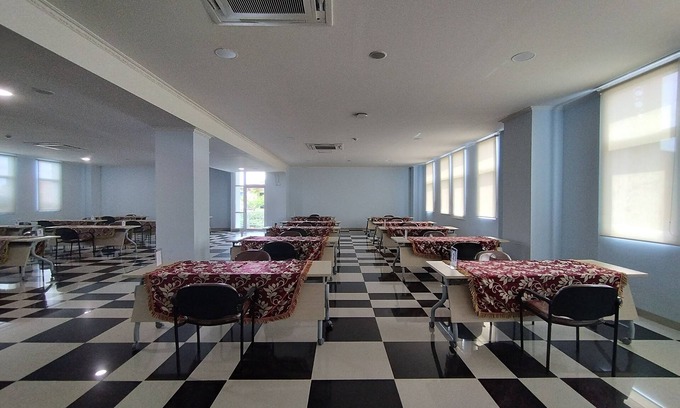 Jambi Hotel | Budget-Friendly Hotel Sutha Inn with Family Amenities