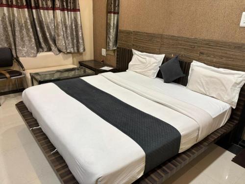 Satna Hotel | Hotel Swarat Inn by RoyalFlame