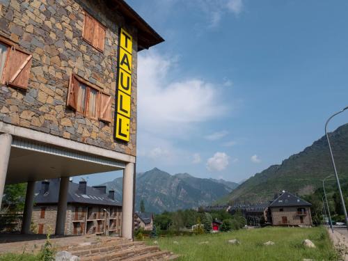 Taull Hotel | Family-Friendly Hotel Taüll with Pool and Restaurant