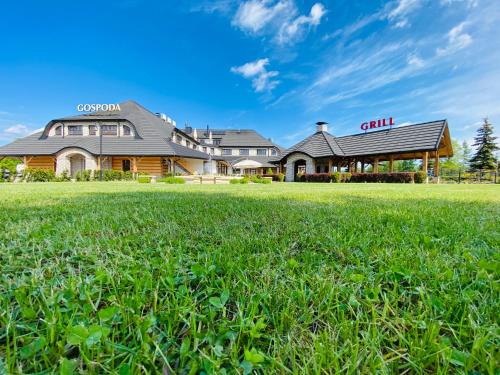 Gnojnik Hotel | Discover Hotel Tadeusz: Child-Friendly with Breakfast Included